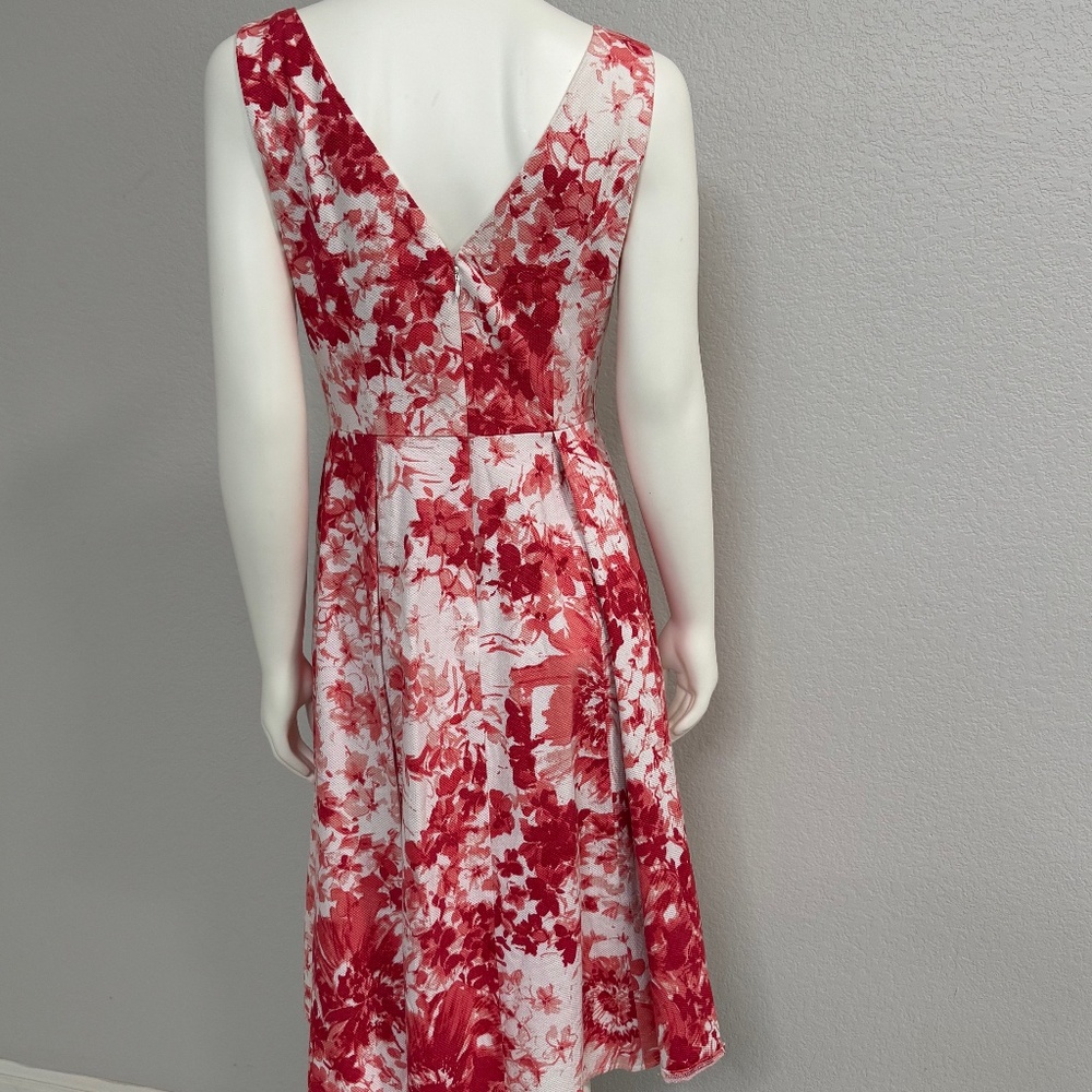 Adrianna Papell Red Floral Dress. - Picture 5 of 14
